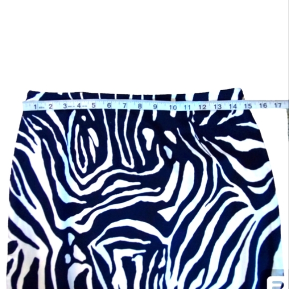 Jones Wear Stretch Skirt Size 4 Navy Blue and White - Picture 5 of 8